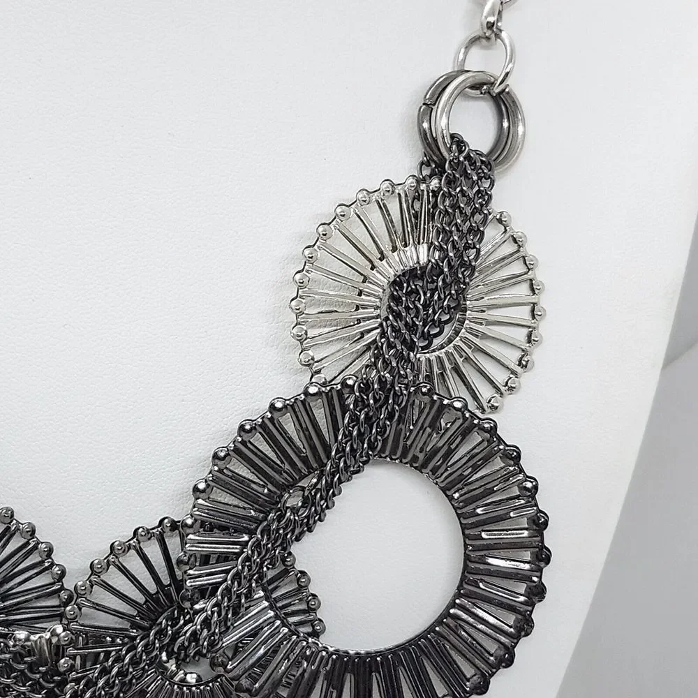 Silver Tone And Gunmetal Circles Necklace‎